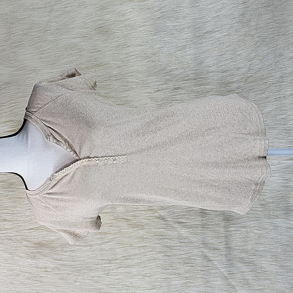 Eddie Bauer Vneck Tee
